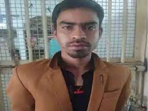 रिसोर्ट में चोरी करने वाला गिरफ्तार, कब्जे से सोने चांदी के जेवरात बरामद रिसोर्ट में चोरी करने वाला गिरफ्तार, कब्जे से सोने चांदी के जेवरात बरामद