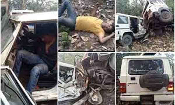 दर्दनाक हादसा: ट्रेलर-बोलेरो में भिड़ंत, बोलेरो सवार लोगों की हालात गंभीर दर्दनाक हादसा,ट्रेलर-बोलेरो में भिड़ंत, बोलेरो सवार लोगों की हालात गंभीर