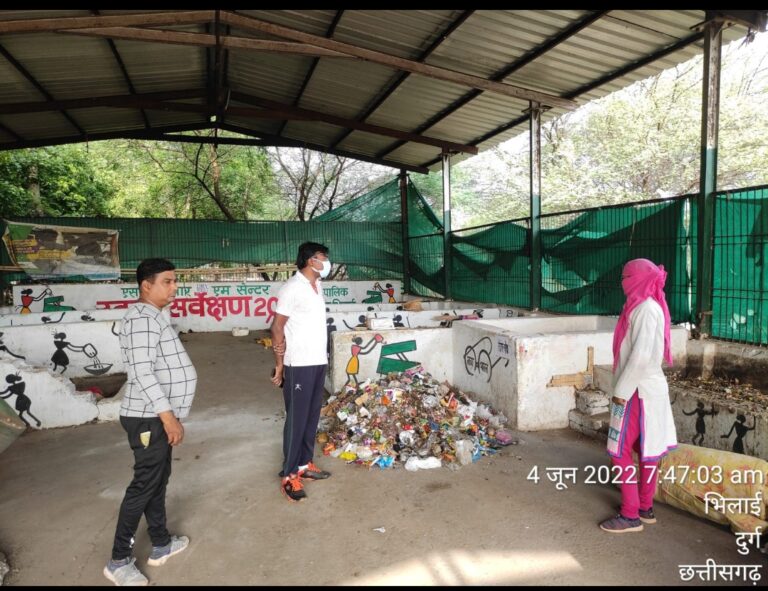 भिलाई नगर निगम आयुक्त ने किया एसएलआरएम सेंटर का निरीक्षण, कचरो के निष्पादन प्रक्रिया में तेजी लाने के दिए निर्देश*