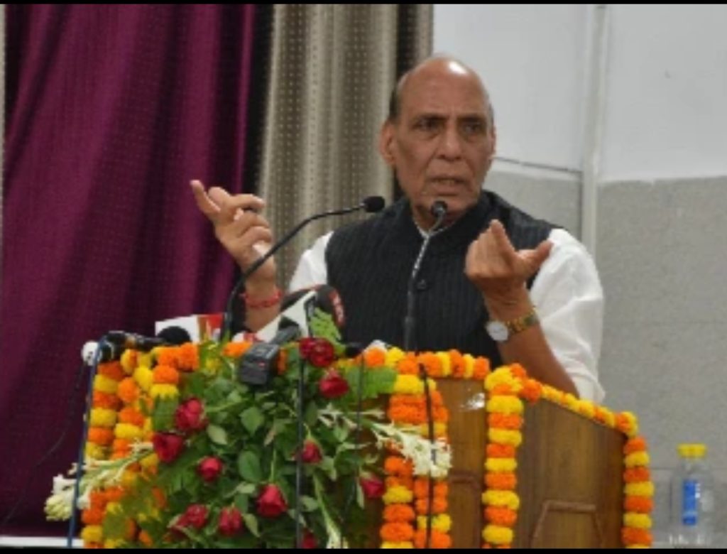 भारत अब कमजोर नहीं है, यह सभी चुनौतियों से निपटने के लिए मजबूत और अच्छी तरह से सुसज्जित है:- रक्षा मंत्री राजनाथ सिंह…..