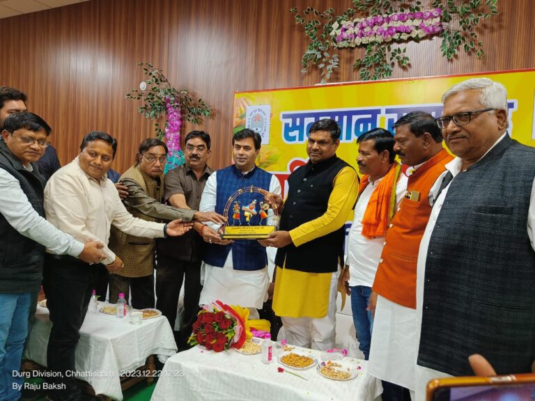 दुर्ग जिला – नगर निगम द्वारा नवनिर्वाचित विधायक का किया गया भव्य स्वागत सम्मान पढ़िए पूरी खबर…