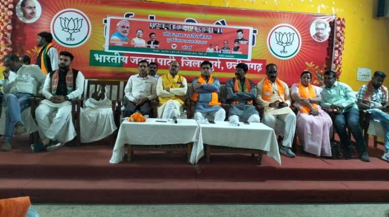 दुर्ग जिला – प्रदेश अध्यक्ष शकील अहमद और जिला भाजपा अध्यक्ष जितेंद्र वर्मा के हाथों बड़ी संख्या में मुस्लिम समाज के युवक युवतियों ने भाजपा प्रवेश पढ़िए पूरी खबर…