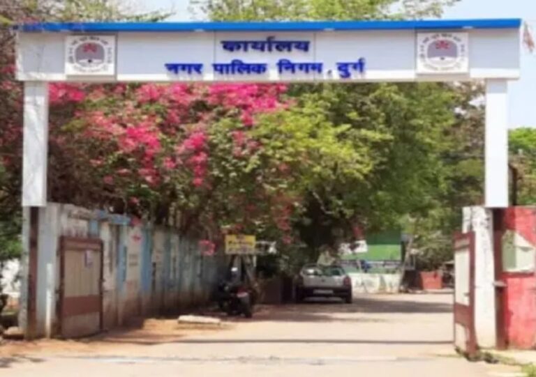 दुर्ग शहर नगर निगम क्षेत्र के अंतर्गत शहरवासियों को अनेकों परेशानियां उसके बाद भी भोले-भाले जनता क्यों है खामोश पढ़िए पूरी खबर…